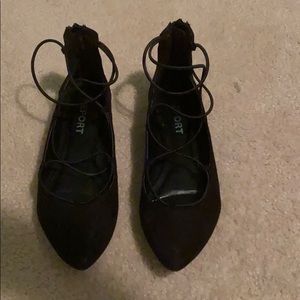 Report, strappy flats